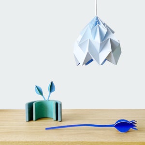 paralume in carta origami Moth blu, lampada a sospensione, lampada di carta, luce geometrica