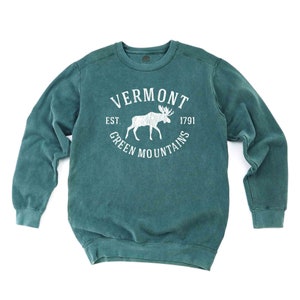 Premium Fleece Vermont Sweatshirt | Vermont Moose Sweatshirt | Distressed Unisex Pullover | Nurtured by Nature Studio