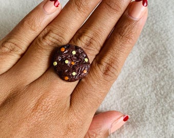 Adjustable chocolate Reese’s pieces cookie ring