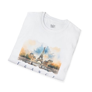 Maglietta Francia / Torre Eiffel di Parigi / Maglietta acquerello parigina, maglietta unisex morbida, regalo da viaggio, abbigliamento casual romantico, stile estivo