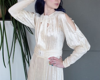 1930s White Velvet Dress