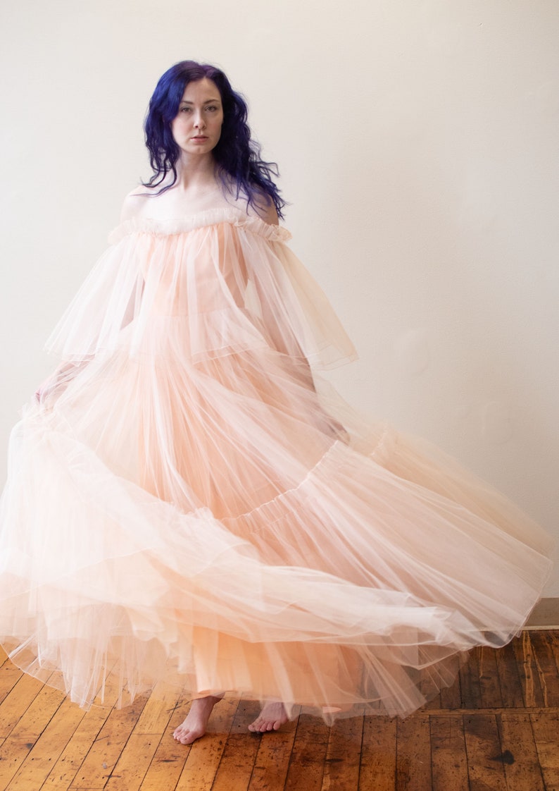 1980s Peach Tulle Gown Murray Arbeid image 7