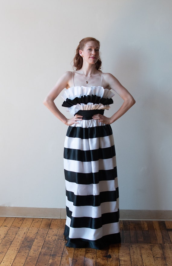 1980s Black & White Striped Dress - image 2