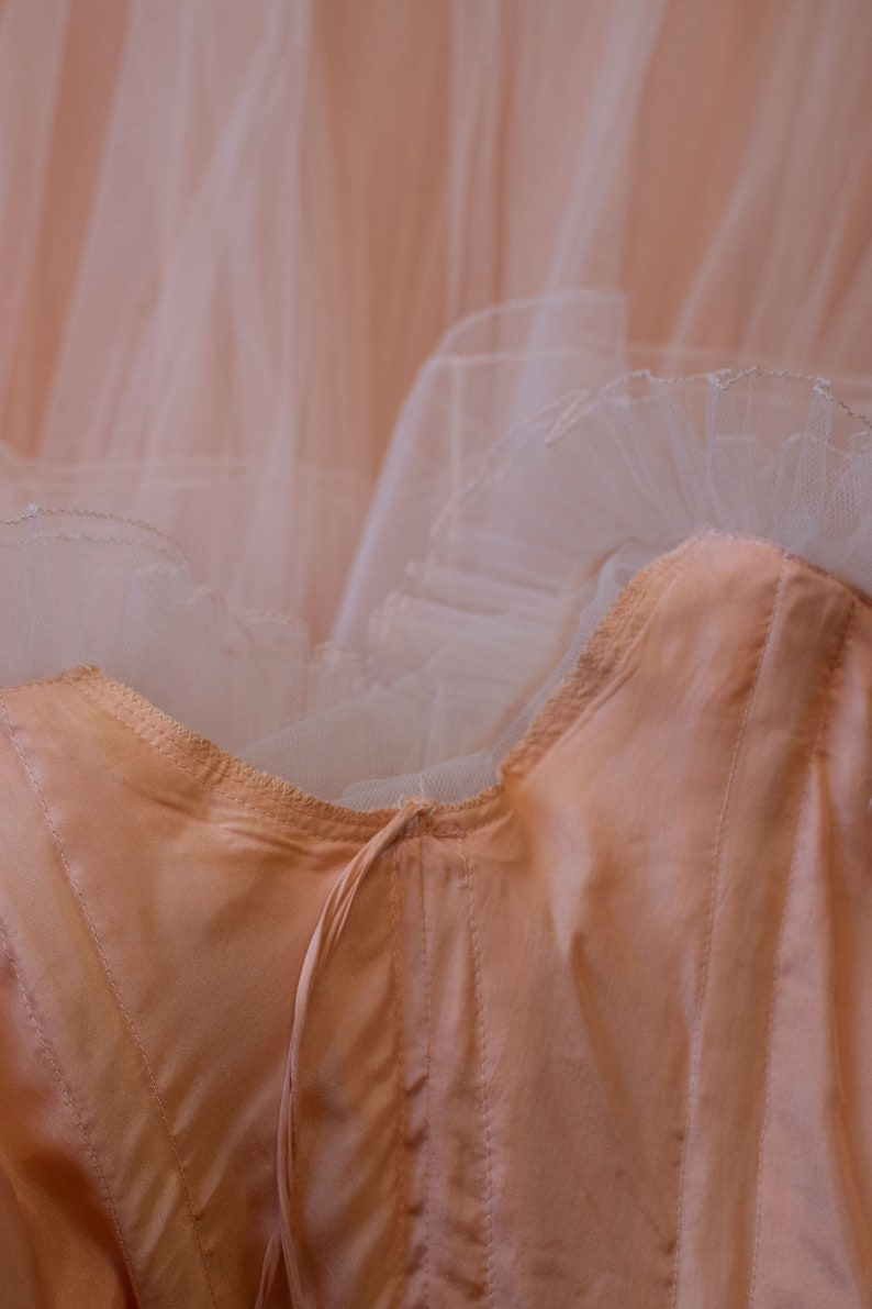 1980s Peach Tulle Gown Murray Arbeid image 9