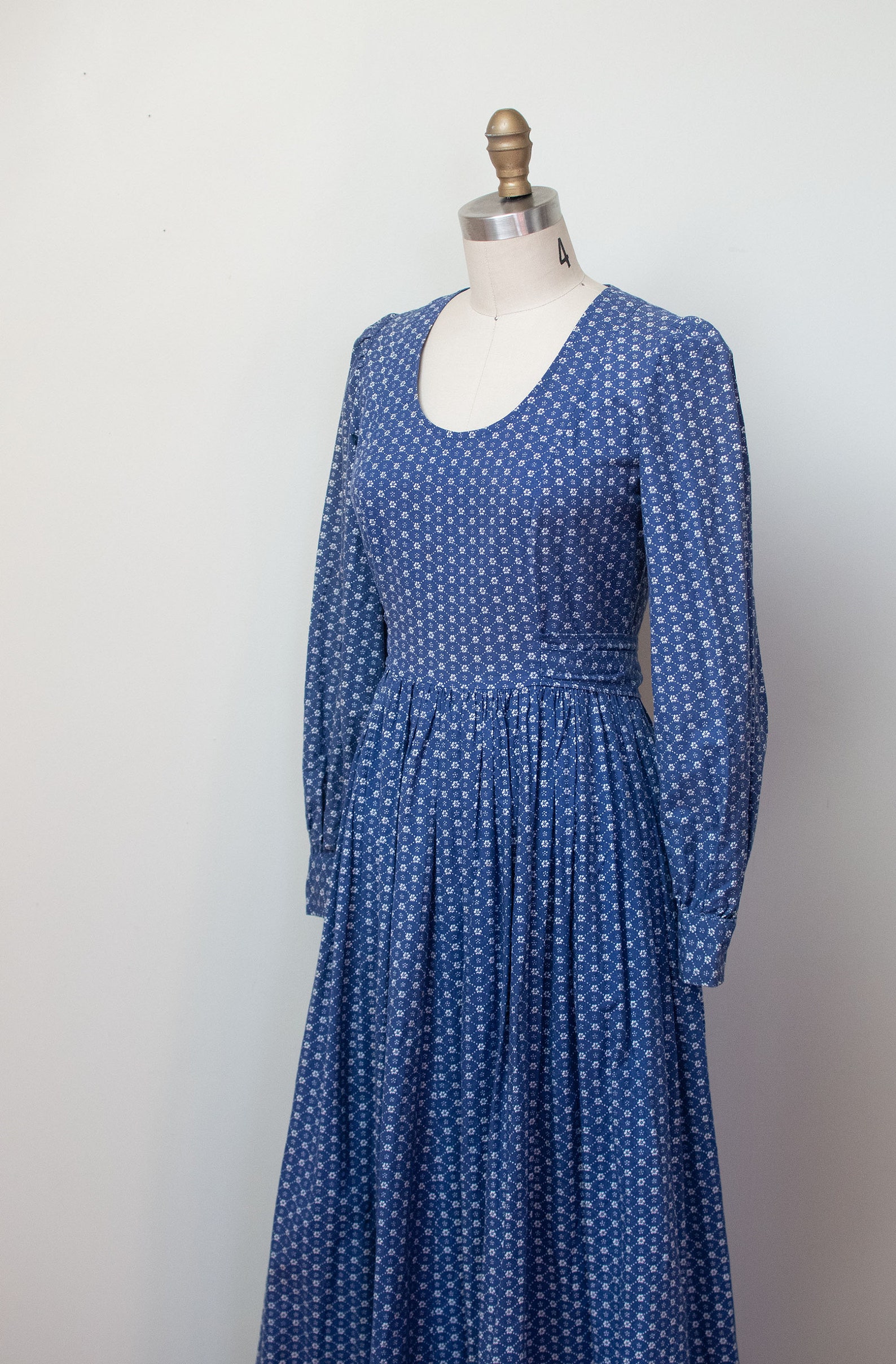 1970s Laura Ashley Dress Vintage 70s Long Floral Print Dress | Etsy