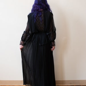 Pleated Silk Set Ludovica Reina image 6