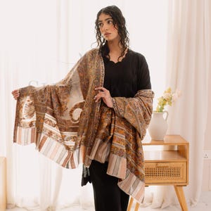 Kani Embroidered Pashmina Shawl – Traditional Indian Wrap, Ethnic Wool Stole for Women, Kashmiri Dupatta, Cultural Gift Idea