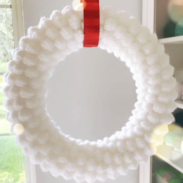 Crochet Pattern: Bobbleberry Wreath - by Luluslittleshop