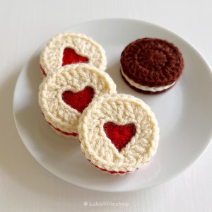 Crochet Pattern (with chart and video): Heart Filled Cookie - by Luluslittleshop