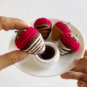 Crochet Patterns: Chocolate Strawberry and Dipping Sauce - by Luluslittleshop
