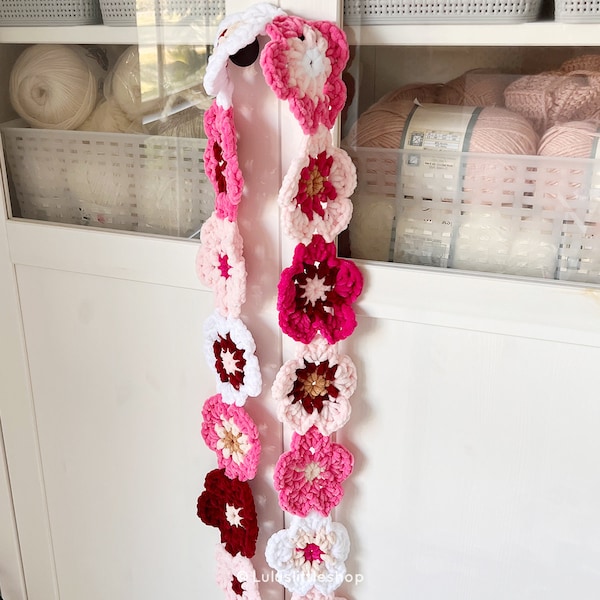 NEW Crochet Pattern: Sakura Scarf - by Luluslittleshop