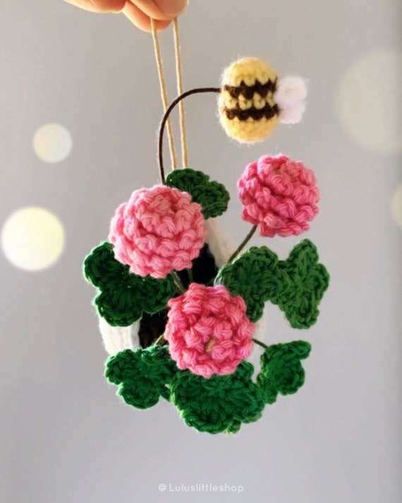 Small Clover Pattern - Crochet Clover Applique - Petals to Picots