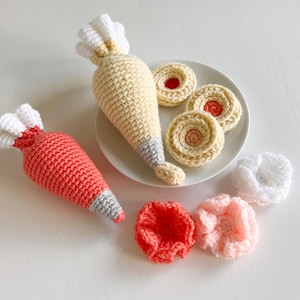 Crochet Patterns: Piping Bag & Swirled Butter Cookie - by Luluslittleshop