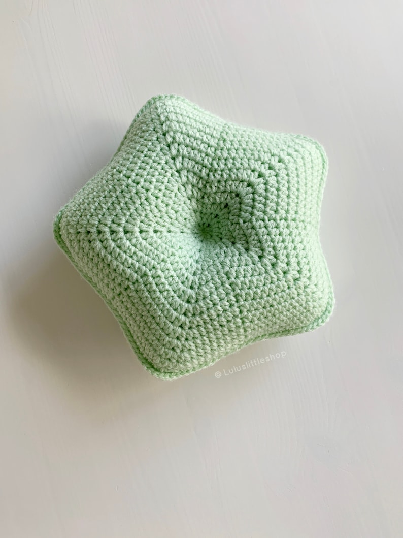 Crochet Pattern with video: Star Puff Pillow by Luluslittleshop image 3