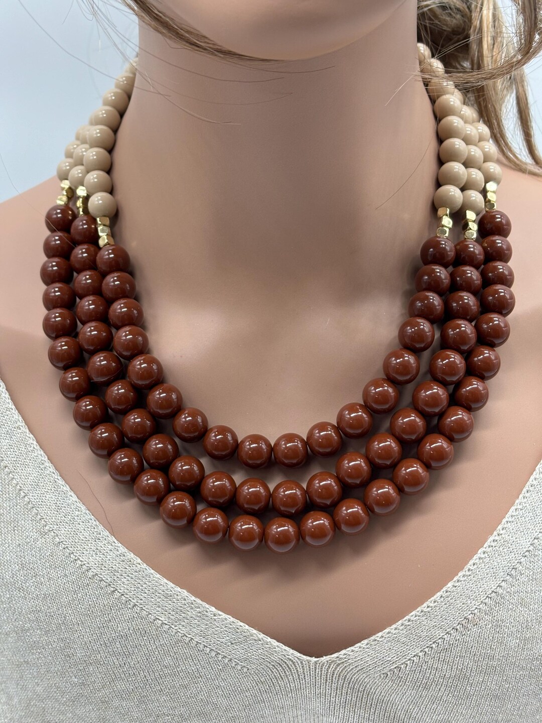 Brown Beaded Necklace: Timeless Elegance in Asian-Inspired Designs Brown Beaded Necklace: Timeless Elegance in Asian-Inspired Designs