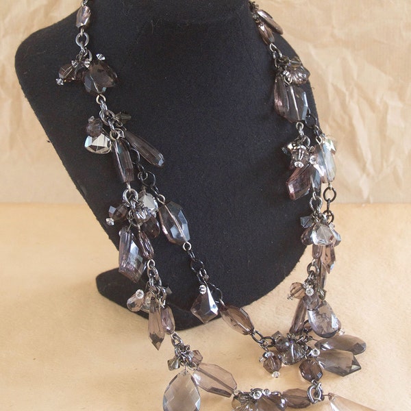 1980s Vintage Original Paris Haute Couture Fashion Mode Gilded Chain Charms Breloques Bold Grey Gray Tones Layered Collier Necklace Choker