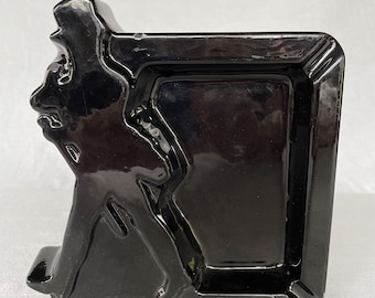 Heavy Design 1950s Mid-Century Modern Ceramic Glossy Black Johnny Walker Whiskey Ashtray Designer Character Advertising Cocktail Bar Party