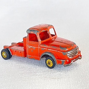 Dinky Toys Meccano England Supertoys Truck Vintage Antique Toy Car Mid-Century Modern Made In France, Red Metal Original Paint Rubber Wheels