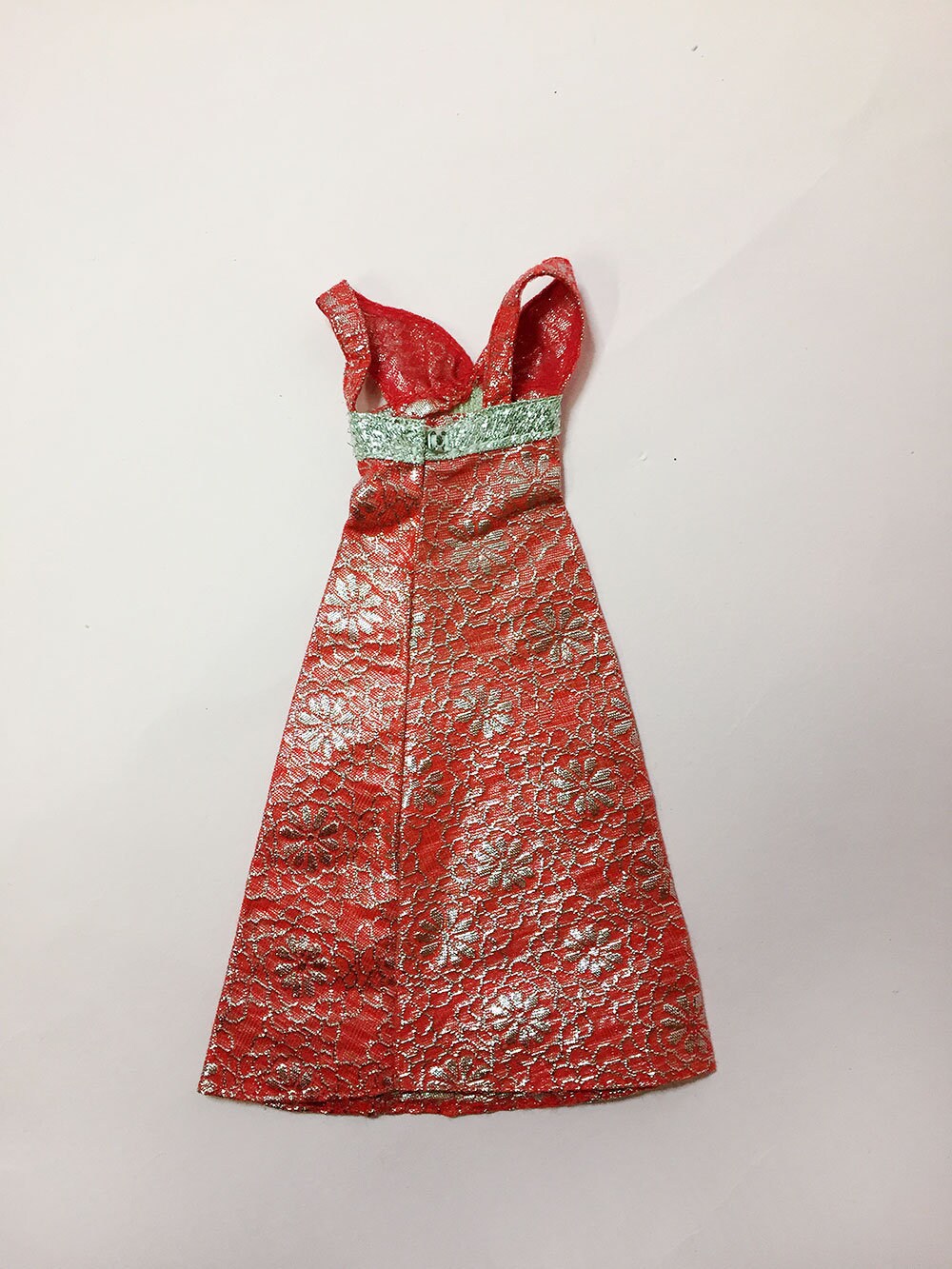 1970s 1975 No.9740 EUROPEAN Vintage Designer Clothes Red