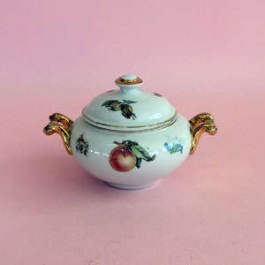 1870/1880 Vintage Antique Doll DollHouse Miniature Decorated Gold Porcelain German French Molded 19th-century European Kitchen TUREEN BISQUE