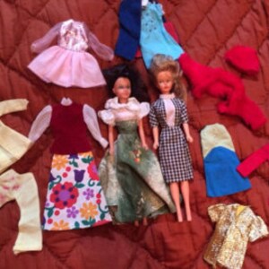 Tenue Et Cape Fait Main Pour Poupée Barbie, Tressy, Palitoy, Novo – Collection Amapola 2022