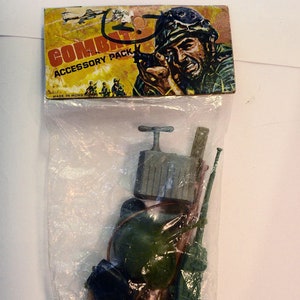 Vintage Antique G.I.Joe Actionman Clone Figure 1960s Hasbro-style COMBAT PACK Soldier Sportsman Action Mike MIB Army Military Outfit