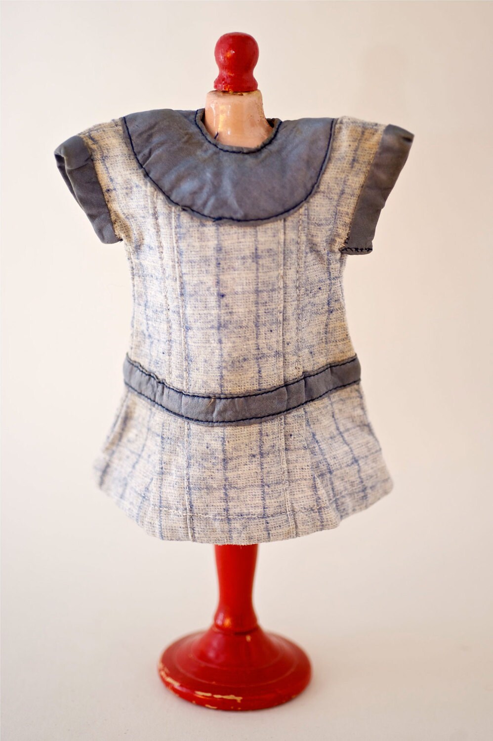 Robe Pour Poupée Ancienne Bleuette (29 Cm) – En Long Et En Large