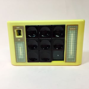Vintage 1981 MB Milton Bradley Electronics Mind-Bending GENIUS Battery-Operated Game Boardgame Iconic Computer Plastic Toy Puzzle Hand Held