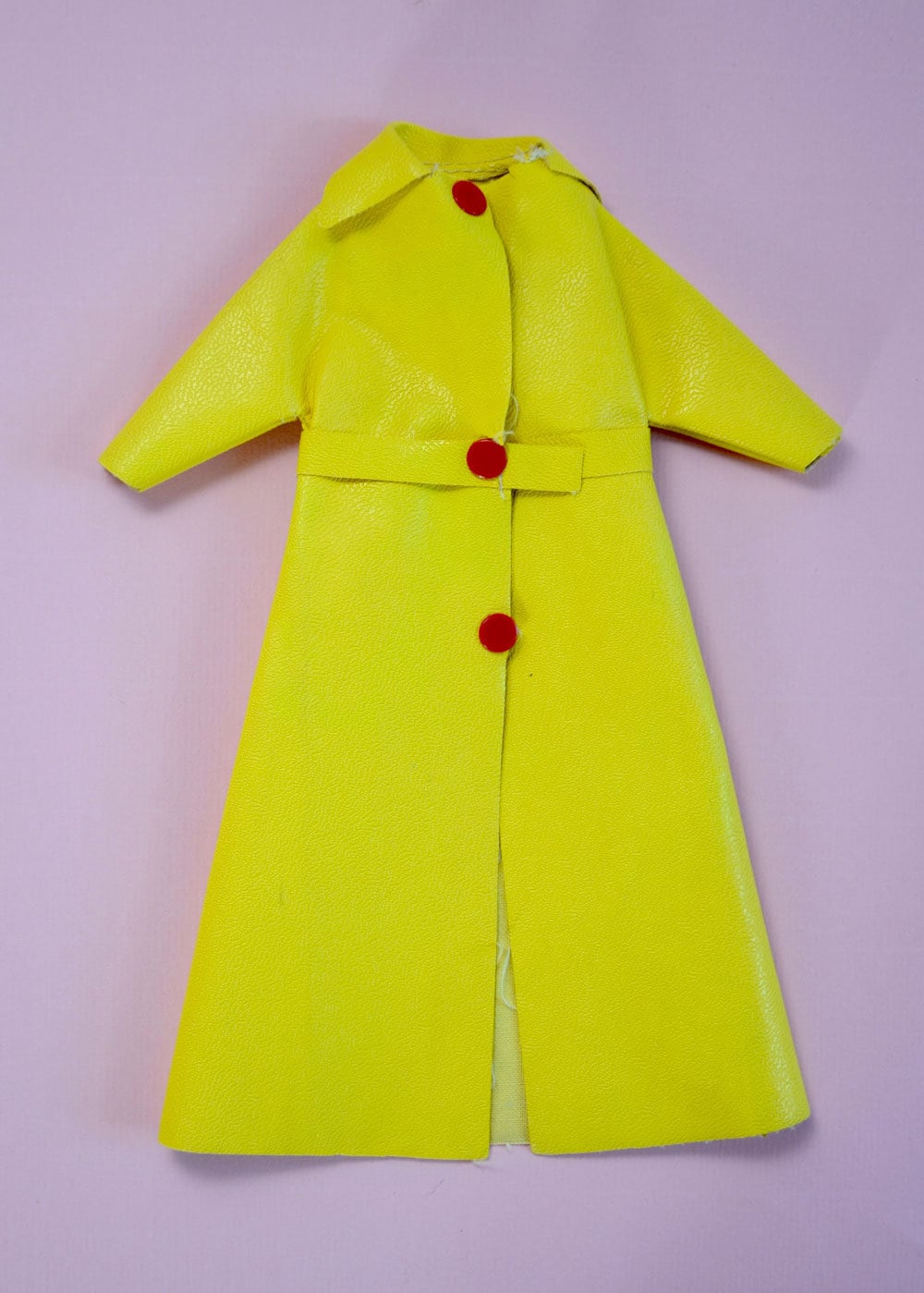 Louis Vuitton Brand New W/Tags Trench Coat / Windbreaker Yellow Polyester  ref.591770 - Joli Closet