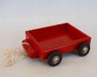 Vagón de juguete de madera suiza estilizado antiguo de los años 40 y 50, juguetes creativos hechos a mano, diseño moderno de mediados de siglo, de la época de Antonio Vitali.