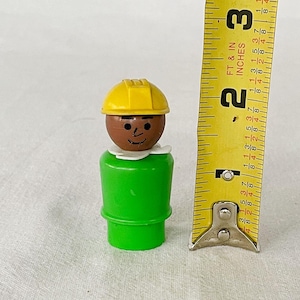 Vintage Afro-Amerikanische HARD HAT ARBEITER Fischer-Price Menschen Person Mann Frau Kunststoff Spielzeug Spielset Pop Art 1960er / 70er Jahre PlaySkool für Autos Fahrzeuge
