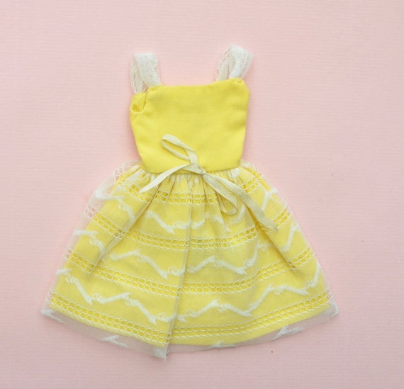 Abiti vintage anni '60, bambola classica Barbie Sister Mattel Baby