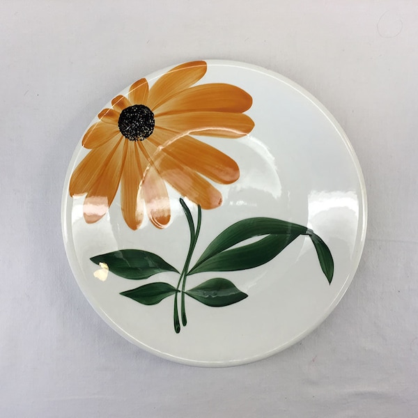 Assiette de service vintage des années 50/60, moderne, milieu du siècle, français, GIEN, céramique émaillée florale, POP ART, conception de marguerites, plateau à gâteaux biomorphique Fat Lava