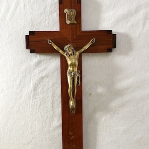 1900 Antique Crucifix Jesus Christ INRI Swiss German Wood Cross Vintage Nativity Créche Baby Jesus Christmas Display Folklore Bible Passion