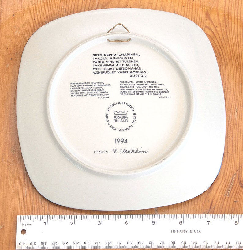 1994 Scandinavian ARABIA Finland Design Pattern Ceramic Pottery Artist Folkloric Artisans RAIJA USSIKKINON Wall Plate Kalevala Annual Art