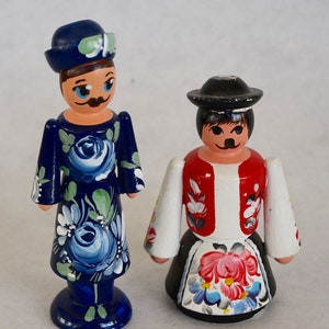 Painted Floral Wood Toy Hand-made 1940s-50s RUSSIAN FOLK Art COSTUMES Belarus East German Traditional Erzgebirge Mountains Germany Figurines