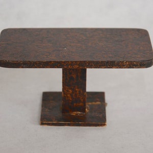 1880/1910s Late-19th Century Antique Waltershausen Schneegas German Doll&#39;s House Table Gottschalk Christian Hacker-era Puppenhaus Spielzug