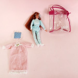 80er Jahre Puppe MIDGE Rote Haare Vintage Mattel BARBIE Lässige Bedtime Pajamas Nachtwäsche Nachthemd Mode European Edition Post-Superstar Rockers-Ära
