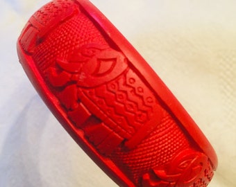 Vintage Plastic Faux Cinnabar Red Bangle 1920s/30s-style Art Deco Galalith Bakelite Haute Couture German France Cubist Modern Bracelet Jewel