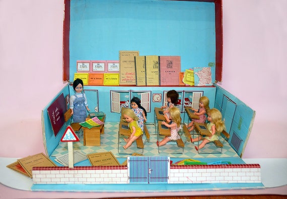 miniature cardboard furniture