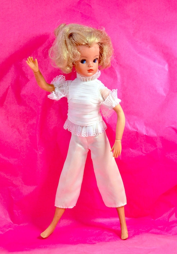 pedigree sindy doll