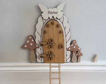 Decoración de pared con puerta de hadas encantada y escalera – Decoración neutra para habitación infantil – Puerta de jardín de hadas de madera - Hada de los dientes