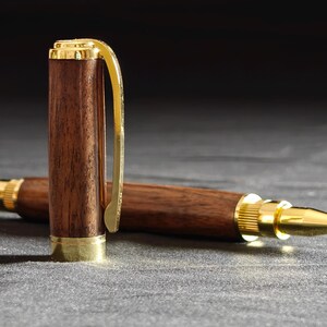 Penna Roller Magnetic Graduate gold in legno di Noce