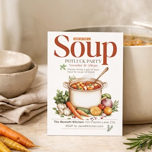 Puede incluir: Una invitación color crema para una fiesta de potluck de sopa. La palabra "Soup" está en letras grandes de color marrón. La invitación incluye la fecha, la hora y una solicitud para traer una olla de sopa. Se presenta un dibujo de una olla de sopa con verduras.