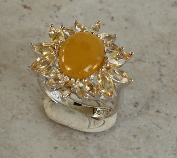 Yellow Jadeite and Synthetic Spinel Ring - Sterli… - image 3