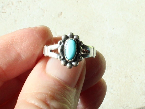 Sterling Silver Turquoise Ring Size 6 Southwester… - image 1