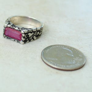 Ruby Ring Sterling Silver Rectangular Stone Medieval Look Size 9 1/4 US Unisex Hand Made bild 5