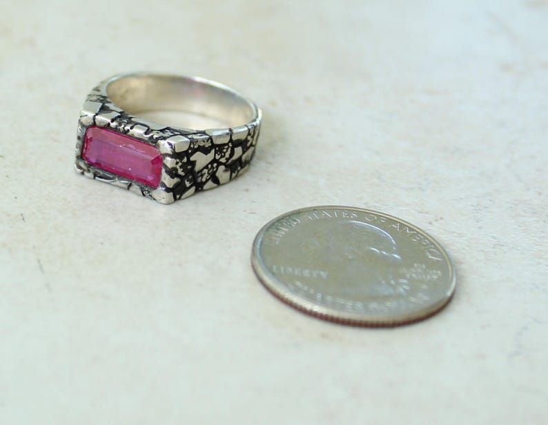 Ruby Ring Sterling Silver Rectangular Stone Medieval Look Size 9 1/4 US Unisex Hand Made bild 5