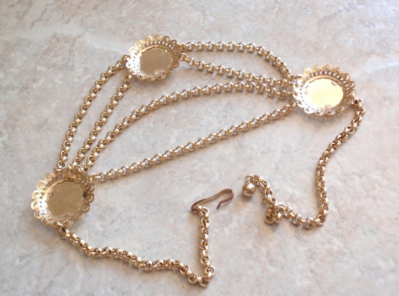 Gold Festoon Swag Necklace Victorian Style Chain Medallion Etsy