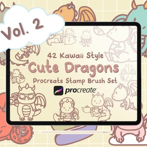 Könnte beinhalten: Ein digitaler Tablet-Bildschirm zeigt eine Reihe von 42 niedlichen Drachenillustrationen im Kawaii-Stil. Der Text "Vol. 2 42 Kawaii Style Cute Dragons Procreate Stamp Brush Set" wird auf dem Bildschirm angezeigt. Das Procreate-Logo ist ebenfalls auf dem Bildschirm zu sehen. Das Tablet ist von verschiedenen niedlichen Drachenillustrationen umgeben.